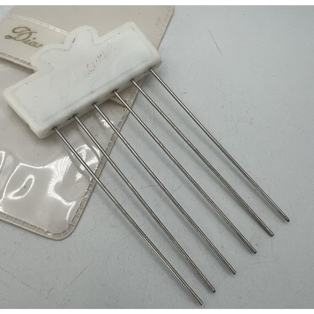 Vintage Diane Hair Lift Metal Pick White 3" Plastic Sleeve